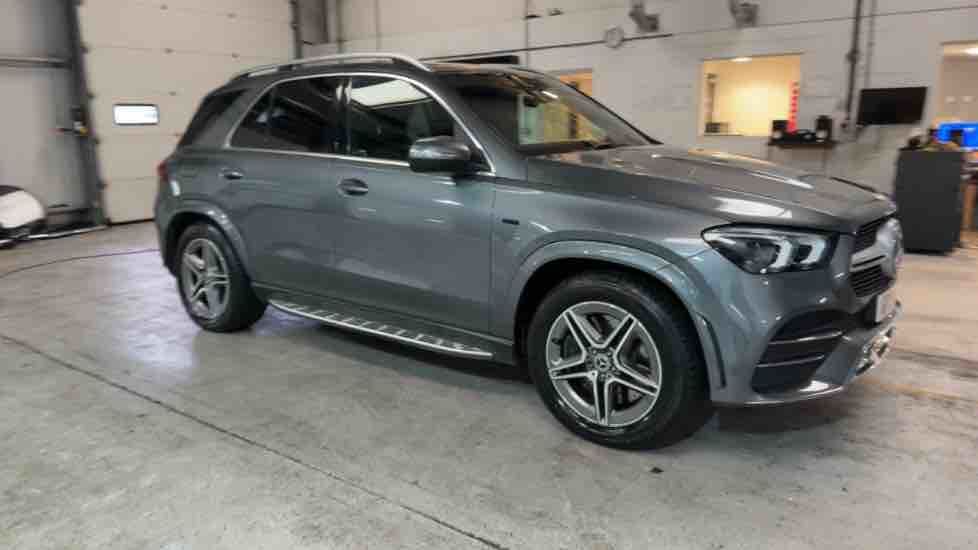 More views of Mercedes-Benz GLE