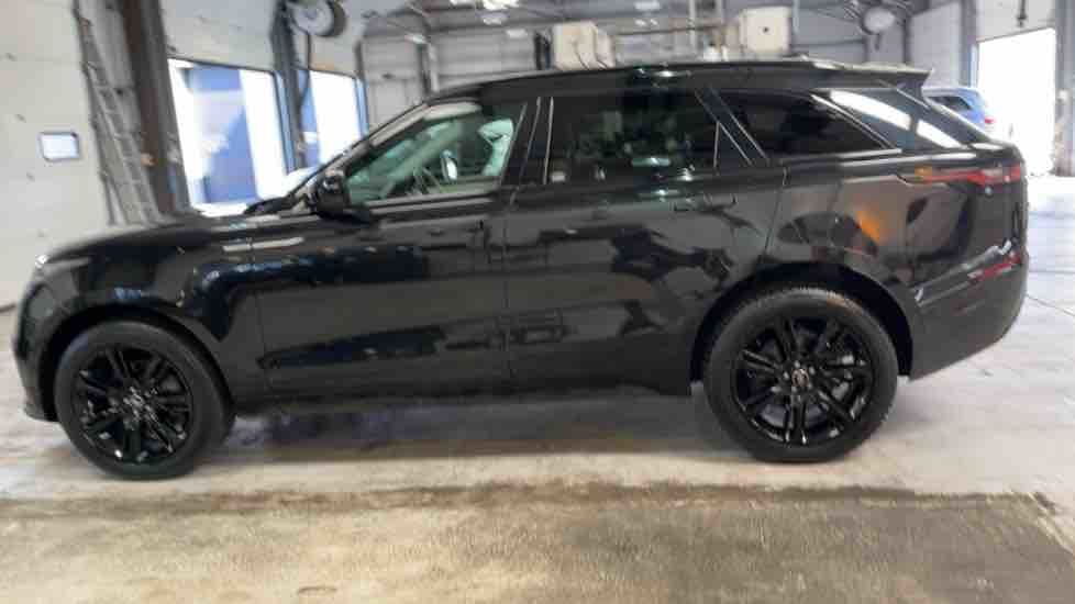 More views of Land Rover Range Rover Velar