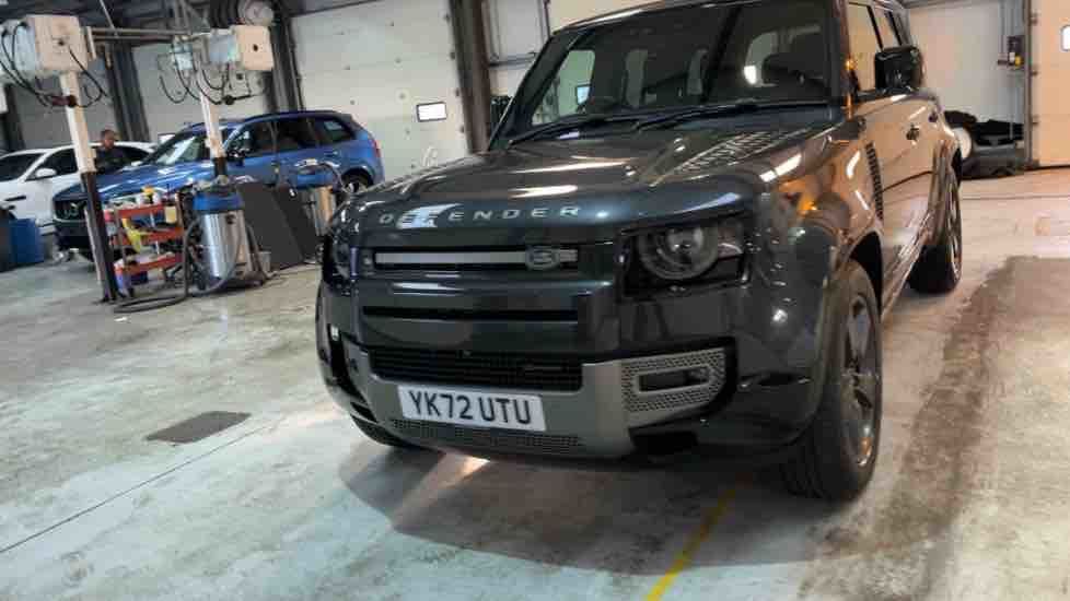 More views of Land Rover Defender 110