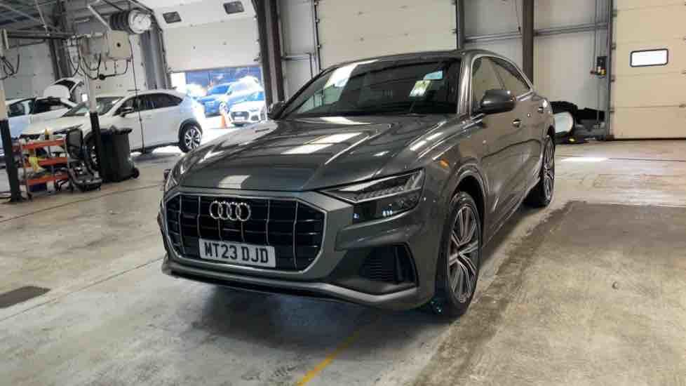 More views of Audi Q8