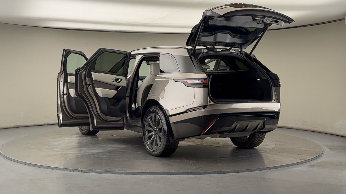 Land Rover Range Rover Velar Image 23
