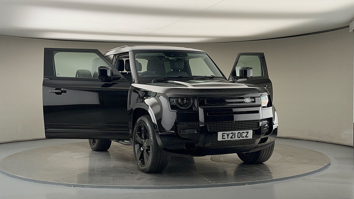 More views of Land Rover Defender 90