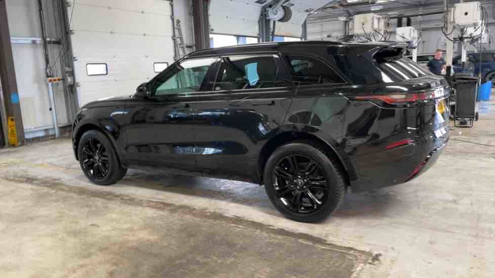 More views of Land Rover Range Rover Velar