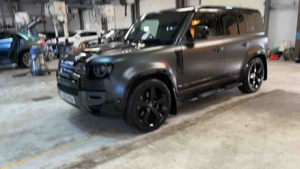 More views of Land Rover Defender 110