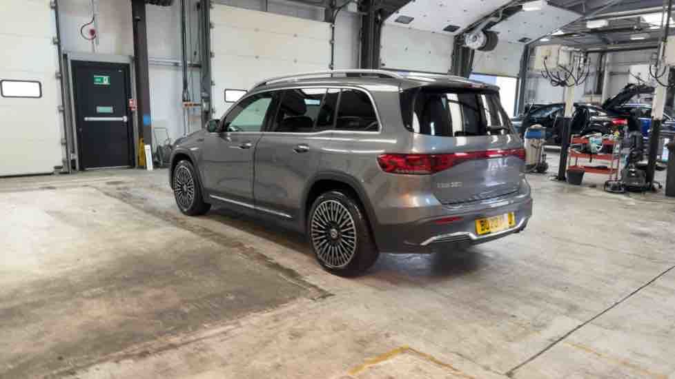 More views of Mercedes-Benz EQB