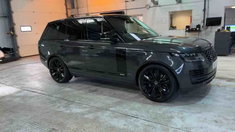 More views of Land Rover Range Rover