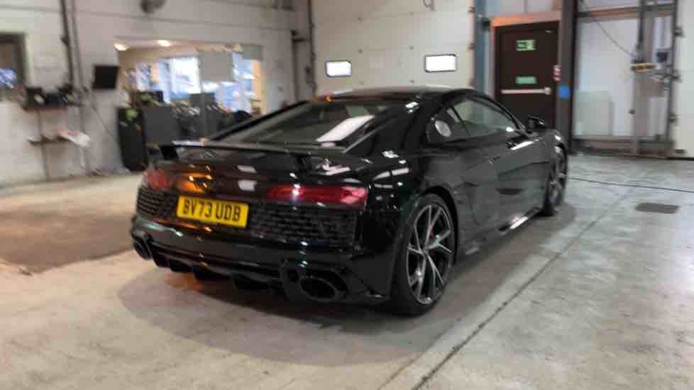 More views of Audi R8