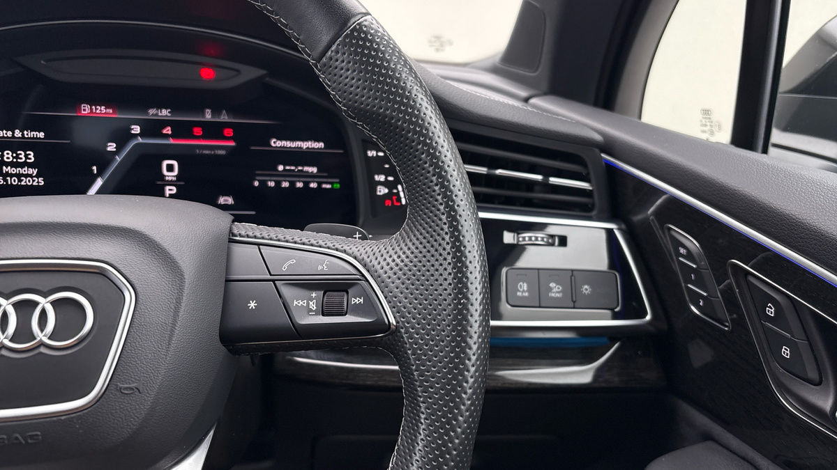 Audi Q7 Image 14