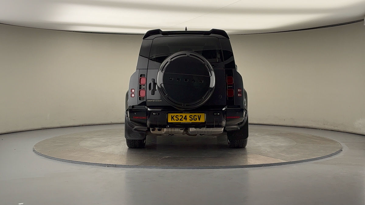 Land Rover Defender 130 Urban Image 4