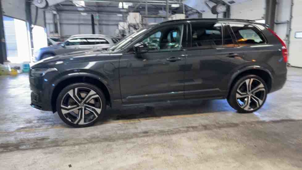 More views of Volvo XC90