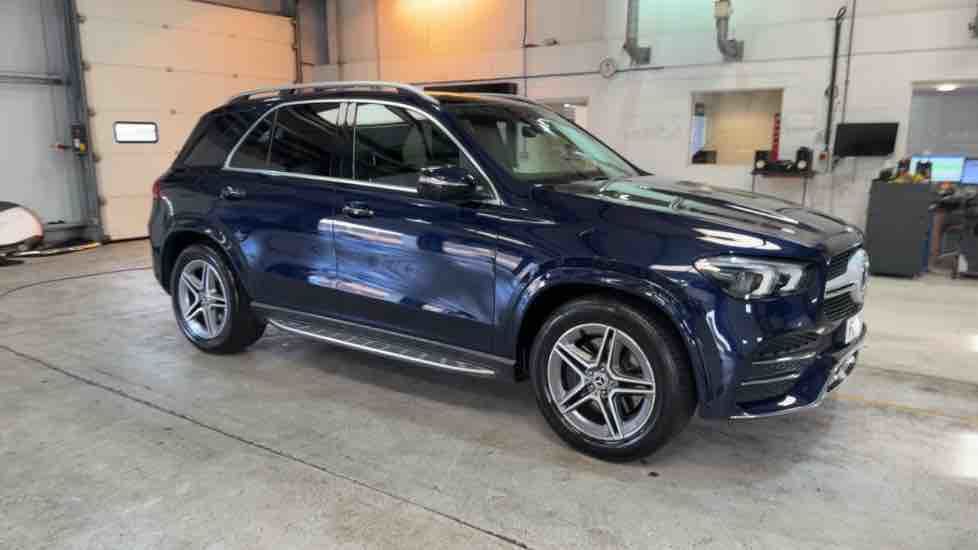 More views of Mercedes-Benz GLE