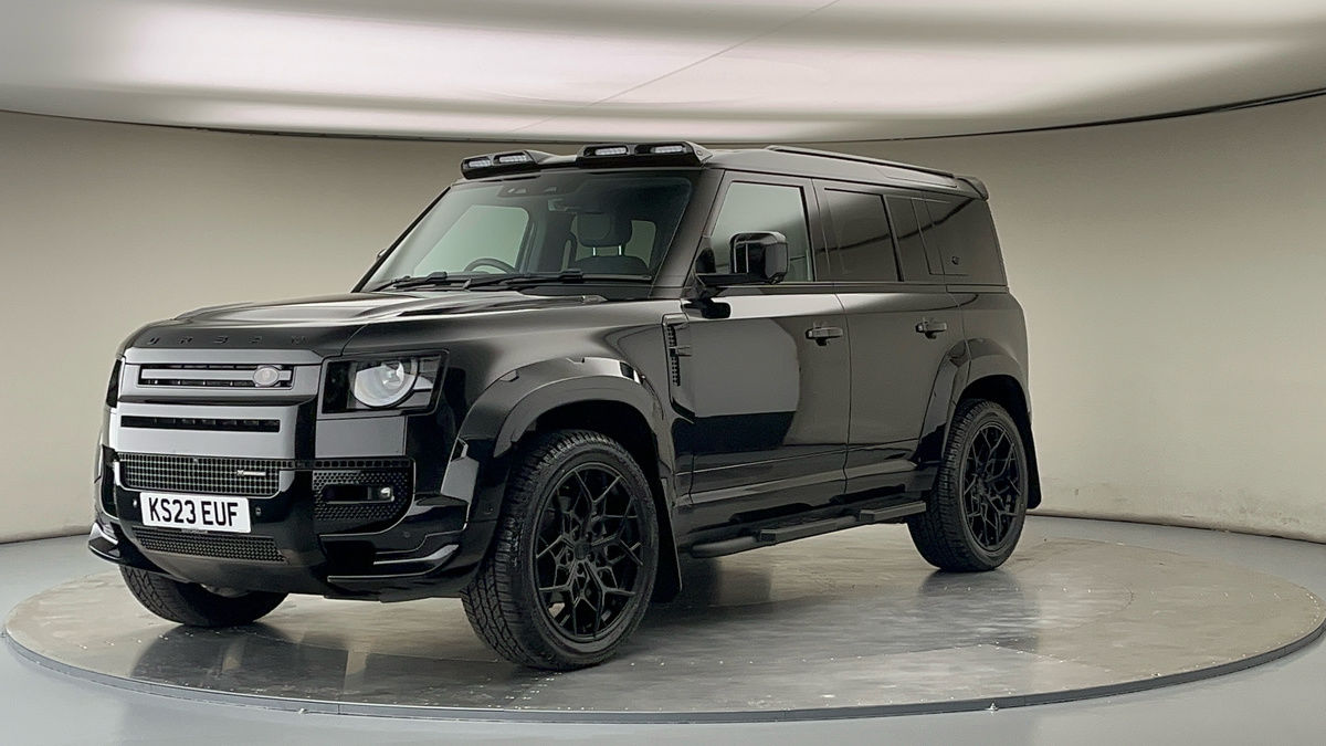 More views of Land Rover Defender 110
