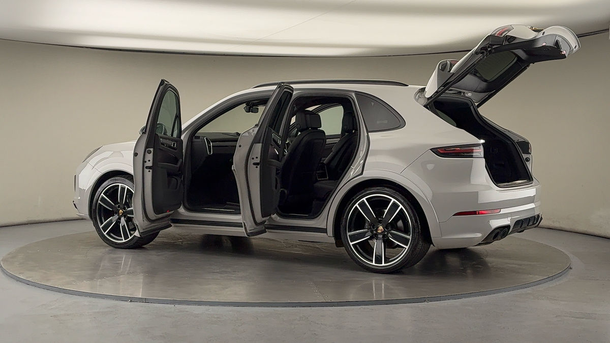 More views of Porsche Cayenne