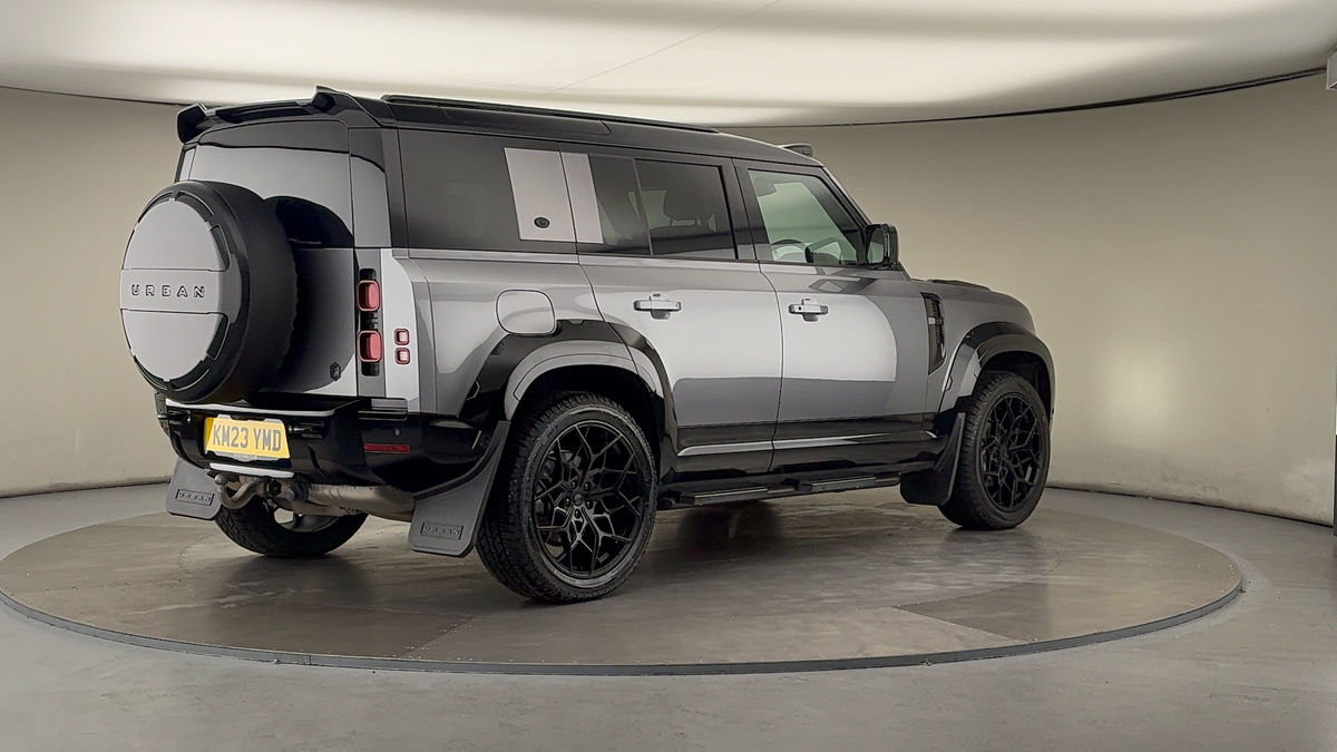 Land Rover Defender 110 Urban Image 21