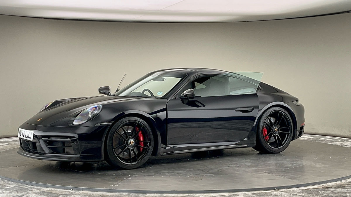 More views of Porsche 911