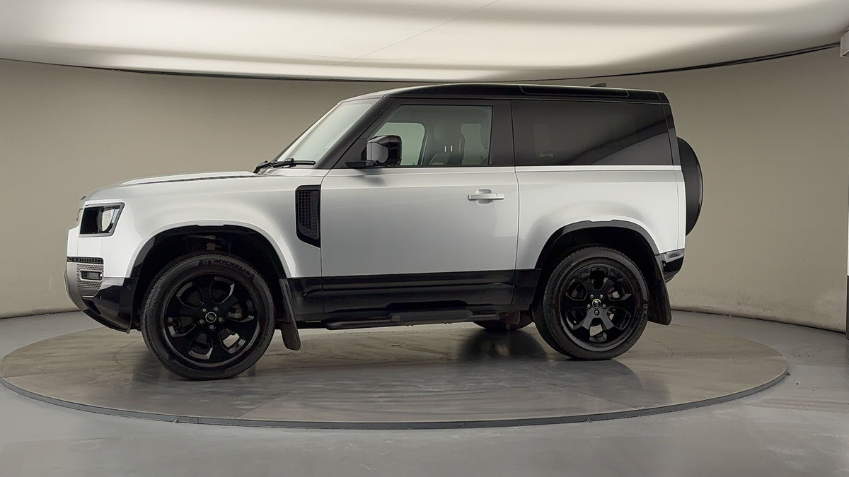 More views of Land Rover Defender 90