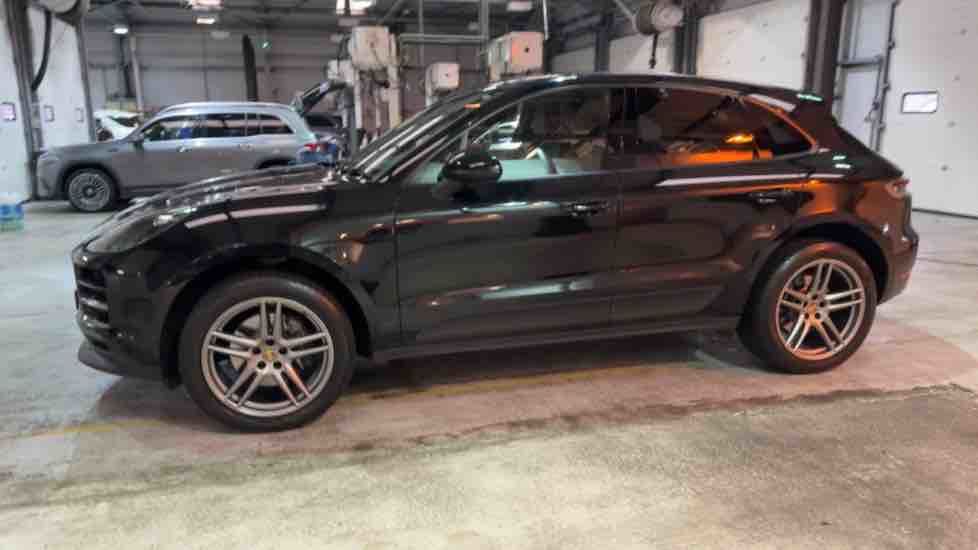 More views of Porsche Macan
