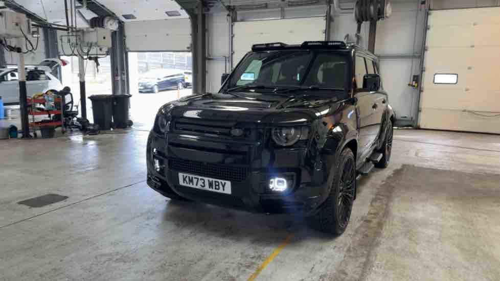 More views of Land Rover Defender 110