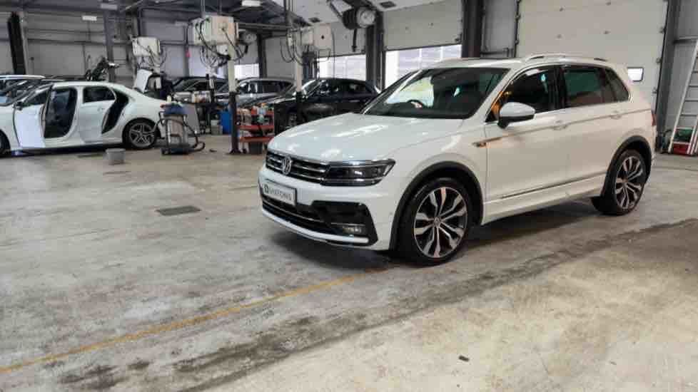 More views of Volkswagen Tiguan