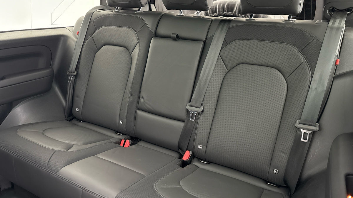 Land Rover Defender 90 Urban Image 8