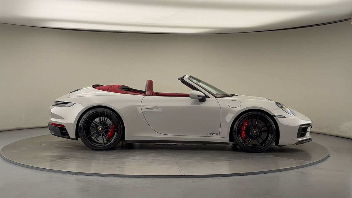 More views of Porsche 911