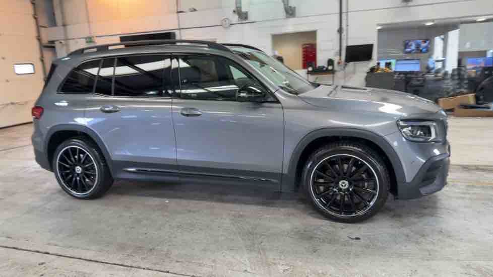 More views of Mercedes-Benz GLB