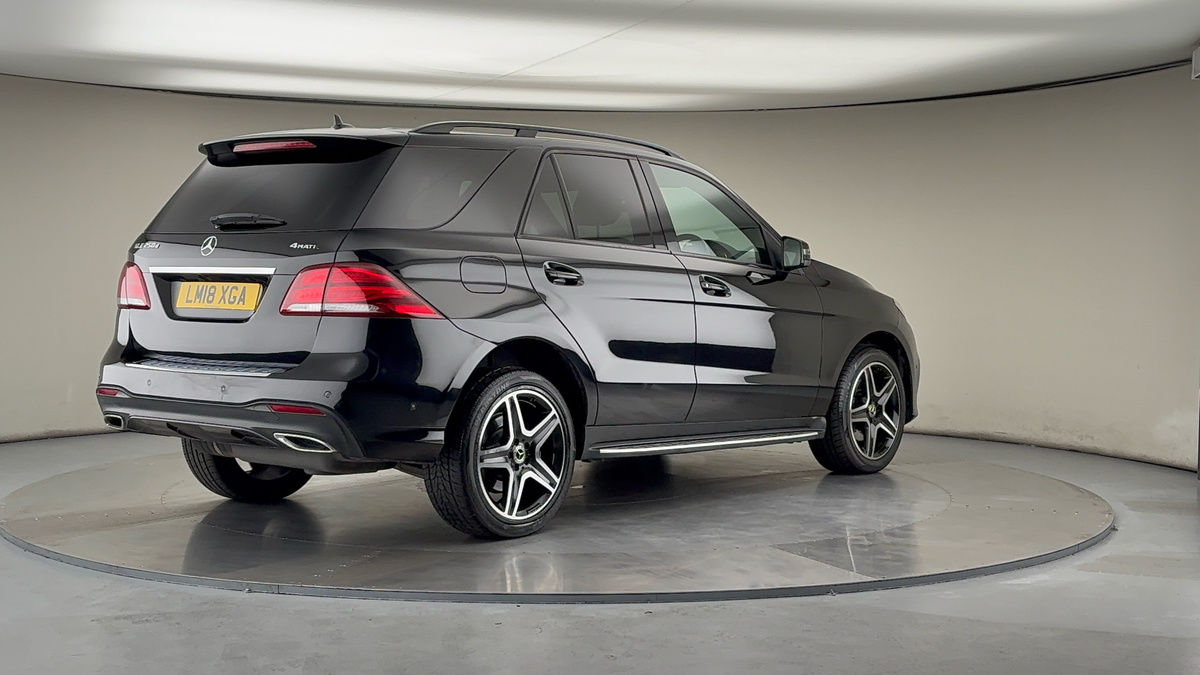 Mercedes-Benz GLE Image 21