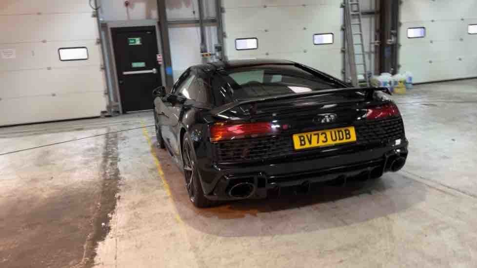 More views of Audi R8