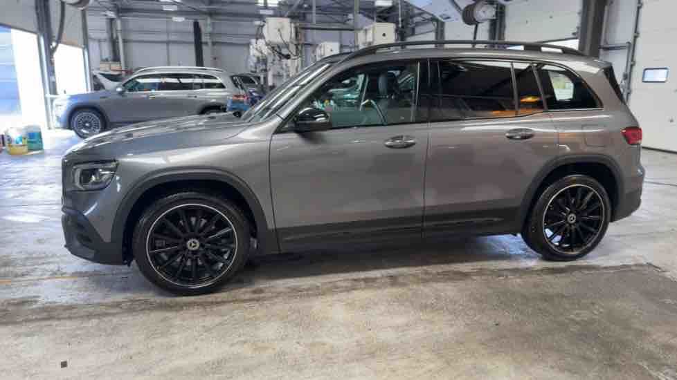 More views of Mercedes-Benz GLB