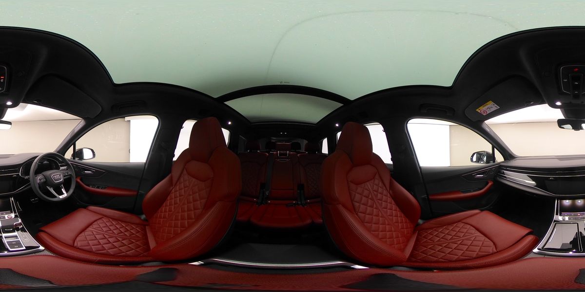 More views of Audi SQ7