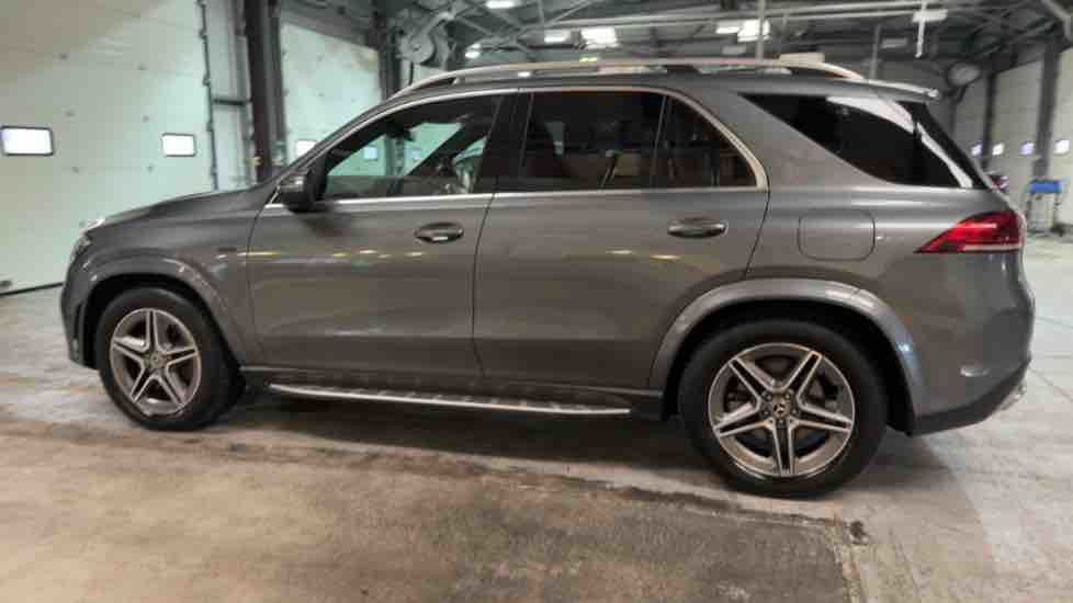 More views of Mercedes-Benz GLE