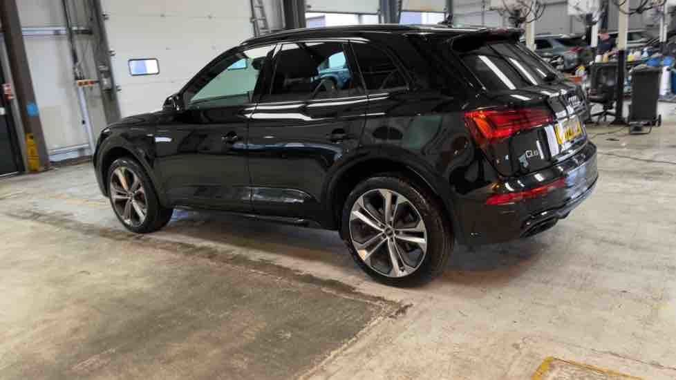 More views of Audi Q5
