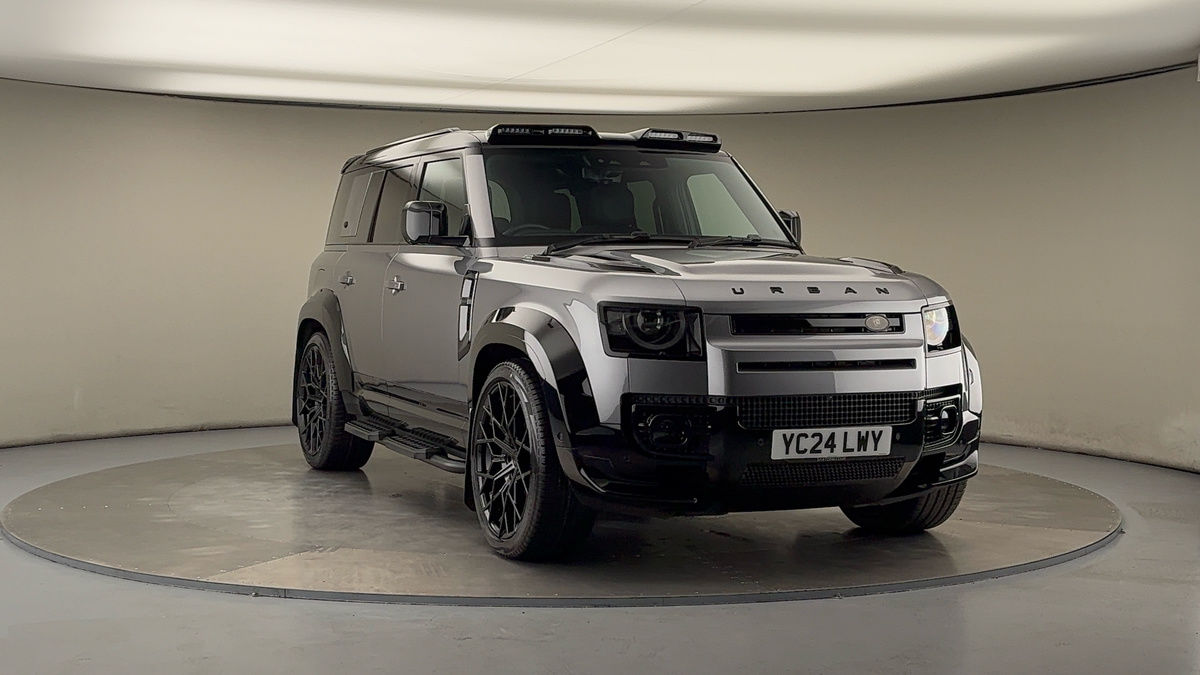 More views of Land Rover Defender 110