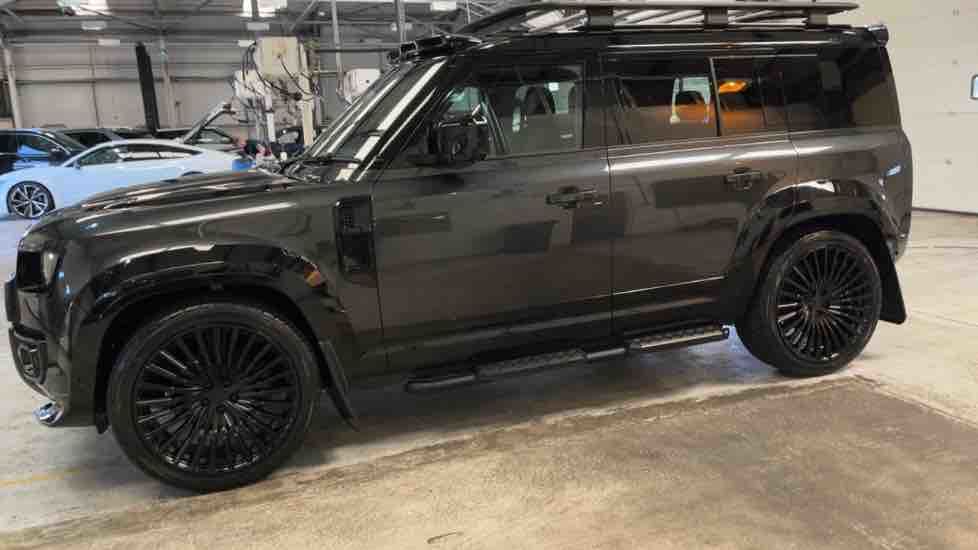 More views of Land Rover Defender 110