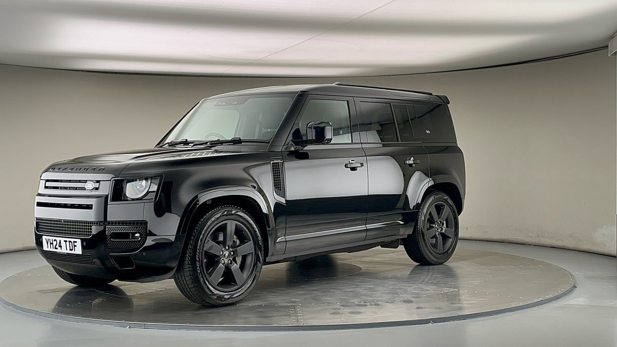 Land Rover Defender 110 Urban Image 20