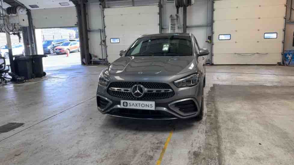 More views of Mercedes-Benz GLA