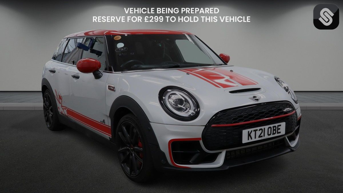 MINI Clubman Sticky Header Image