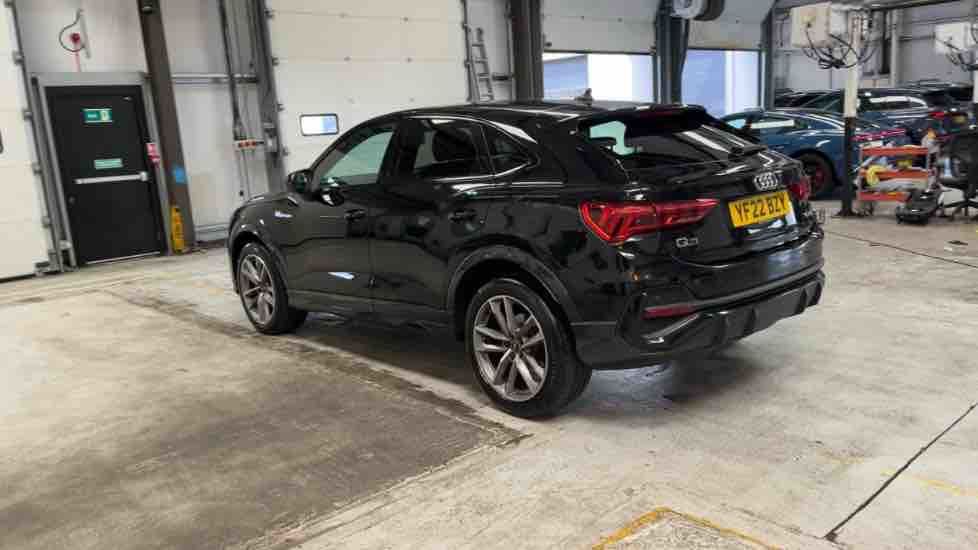 More views of Audi Q3
