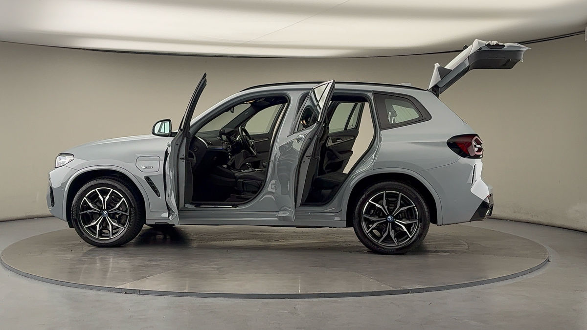 More views of BMW X3
