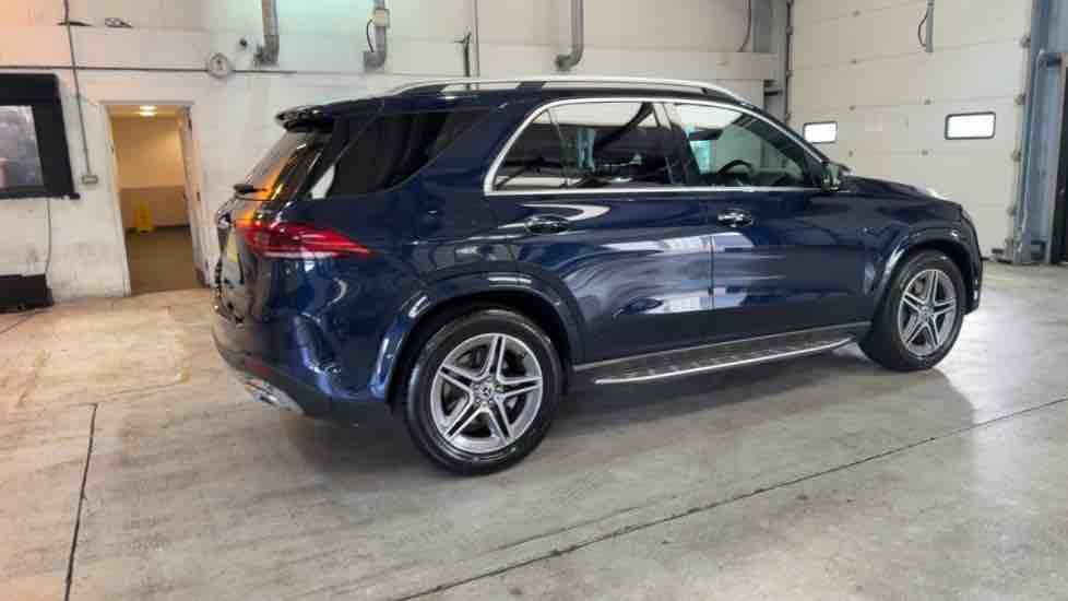 More views of Mercedes-Benz GLE
