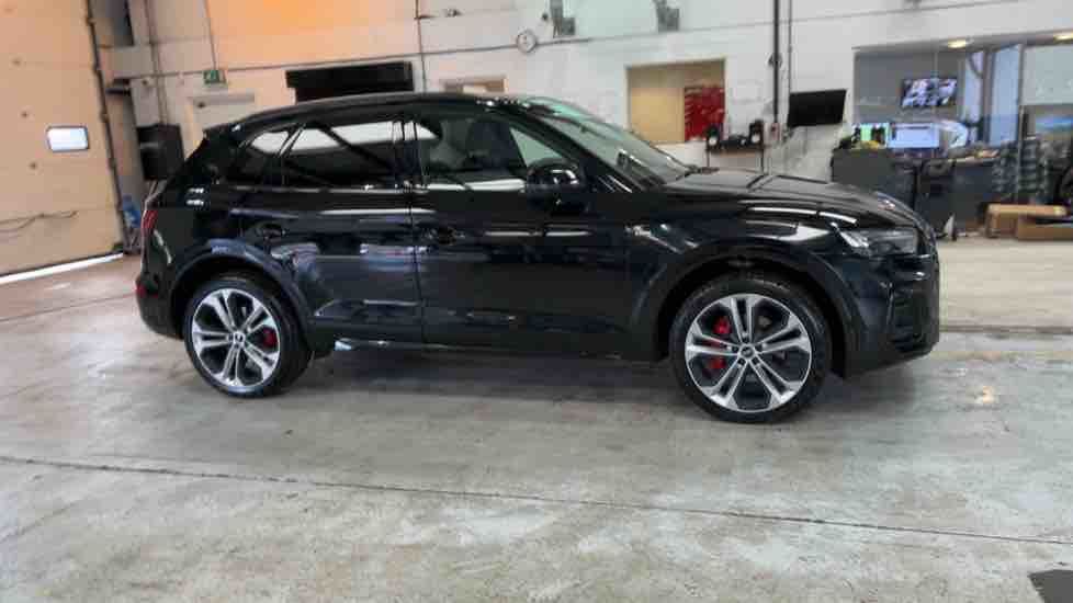 More views of Audi Q5