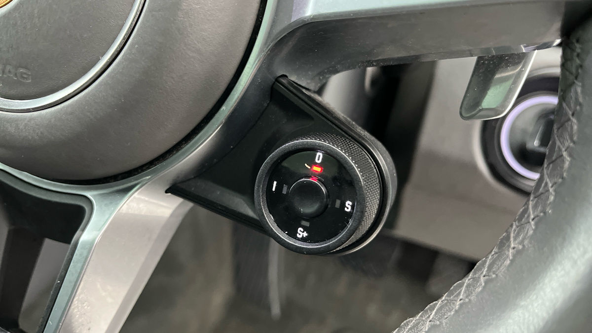 Porsche Cayenne Image 27