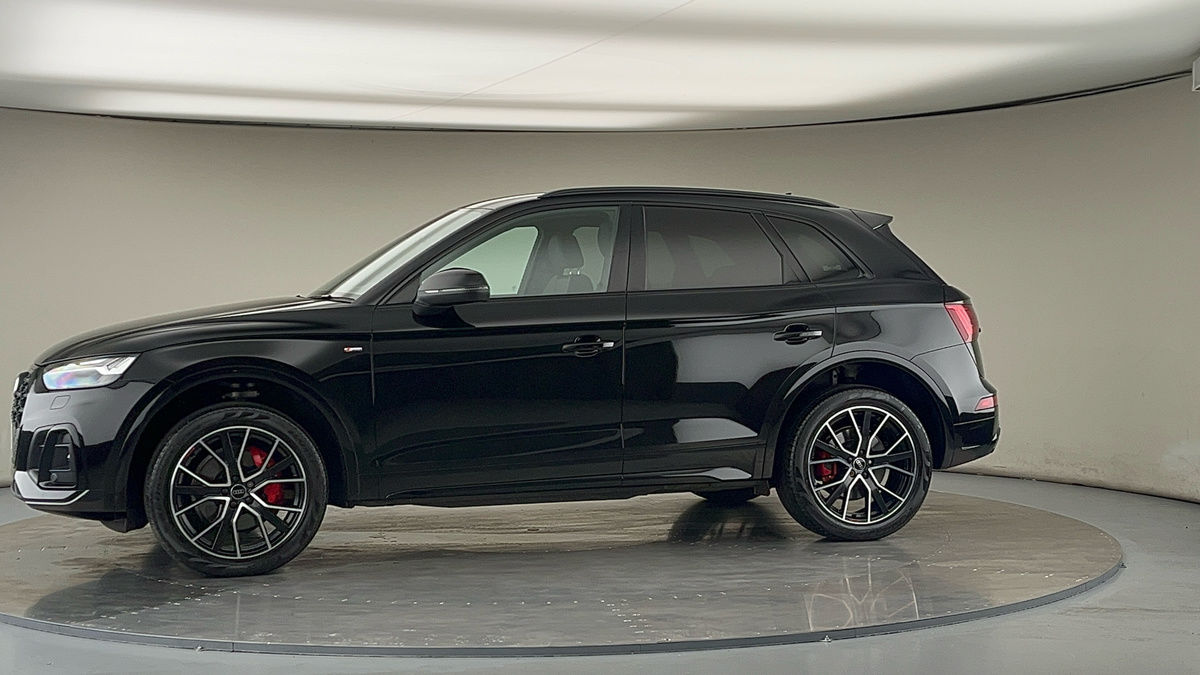 More views of Audi Q5