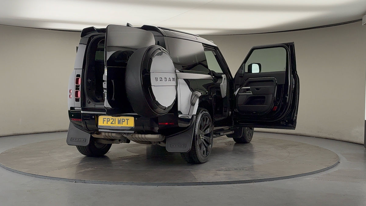More views of Land Rover Defender 90