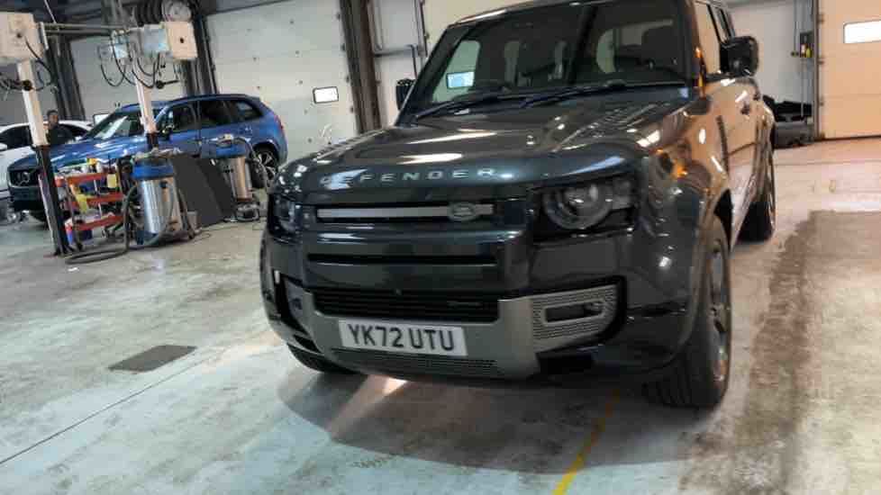 More views of Land Rover Defender 110