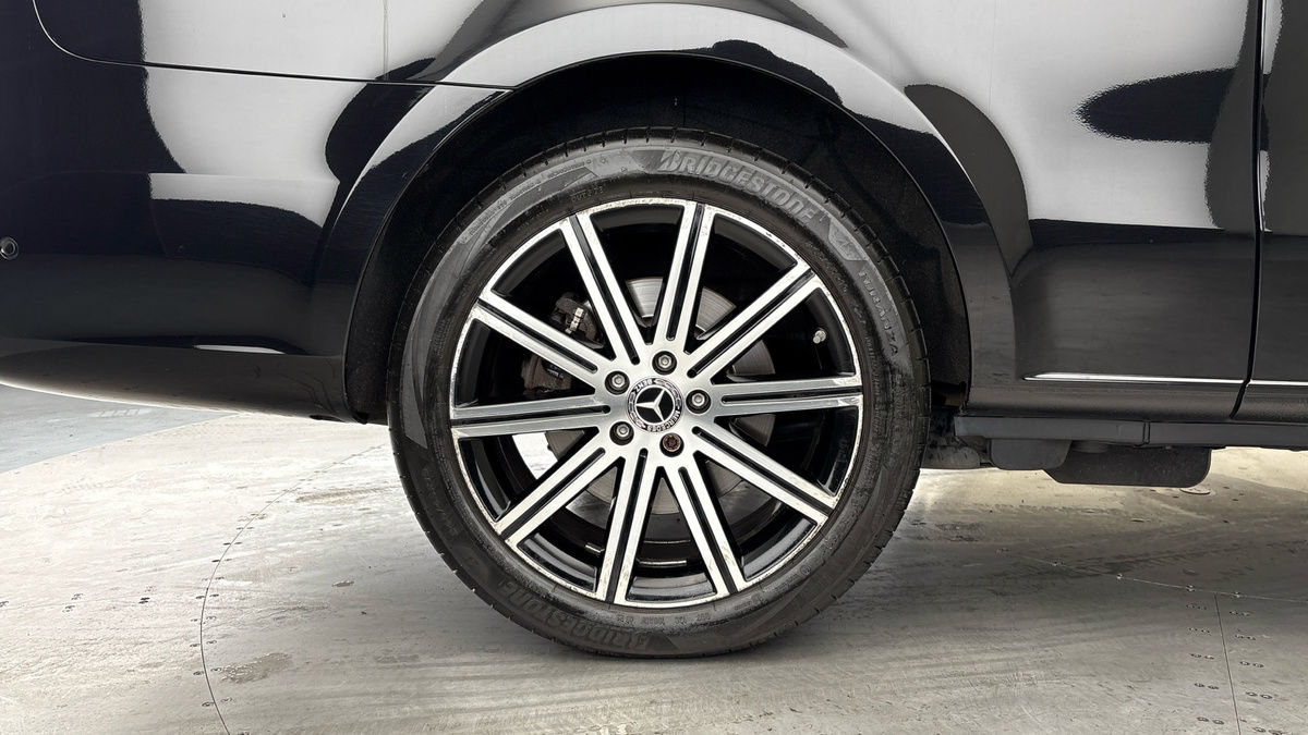 Mercedes-Benz V Class Image 10