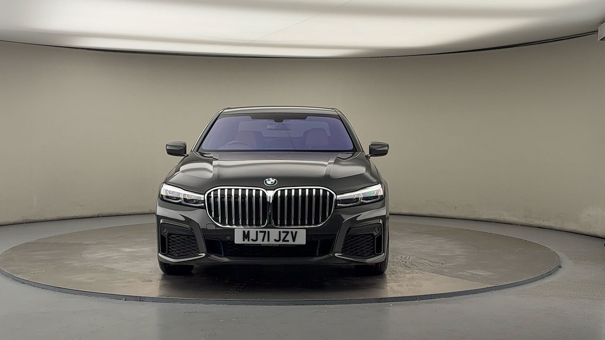 BMW 7 Series Image 3
