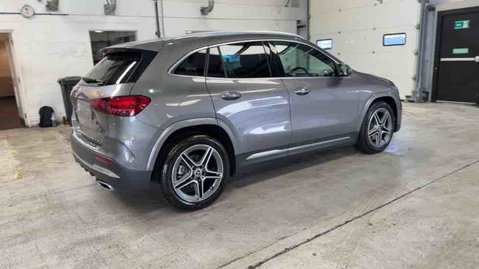 More views of Mercedes-Benz GLA