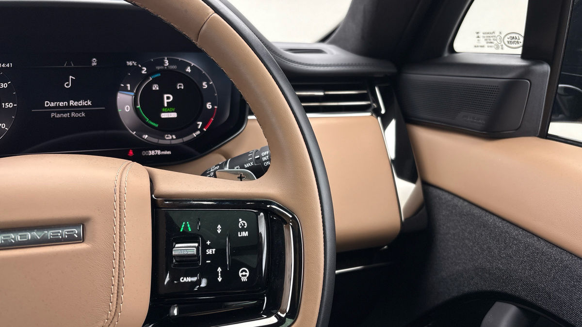 Land Rover Range Rover Sport Image 14