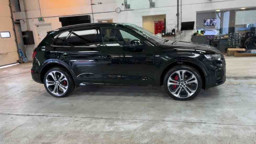 More views of Audi Q5